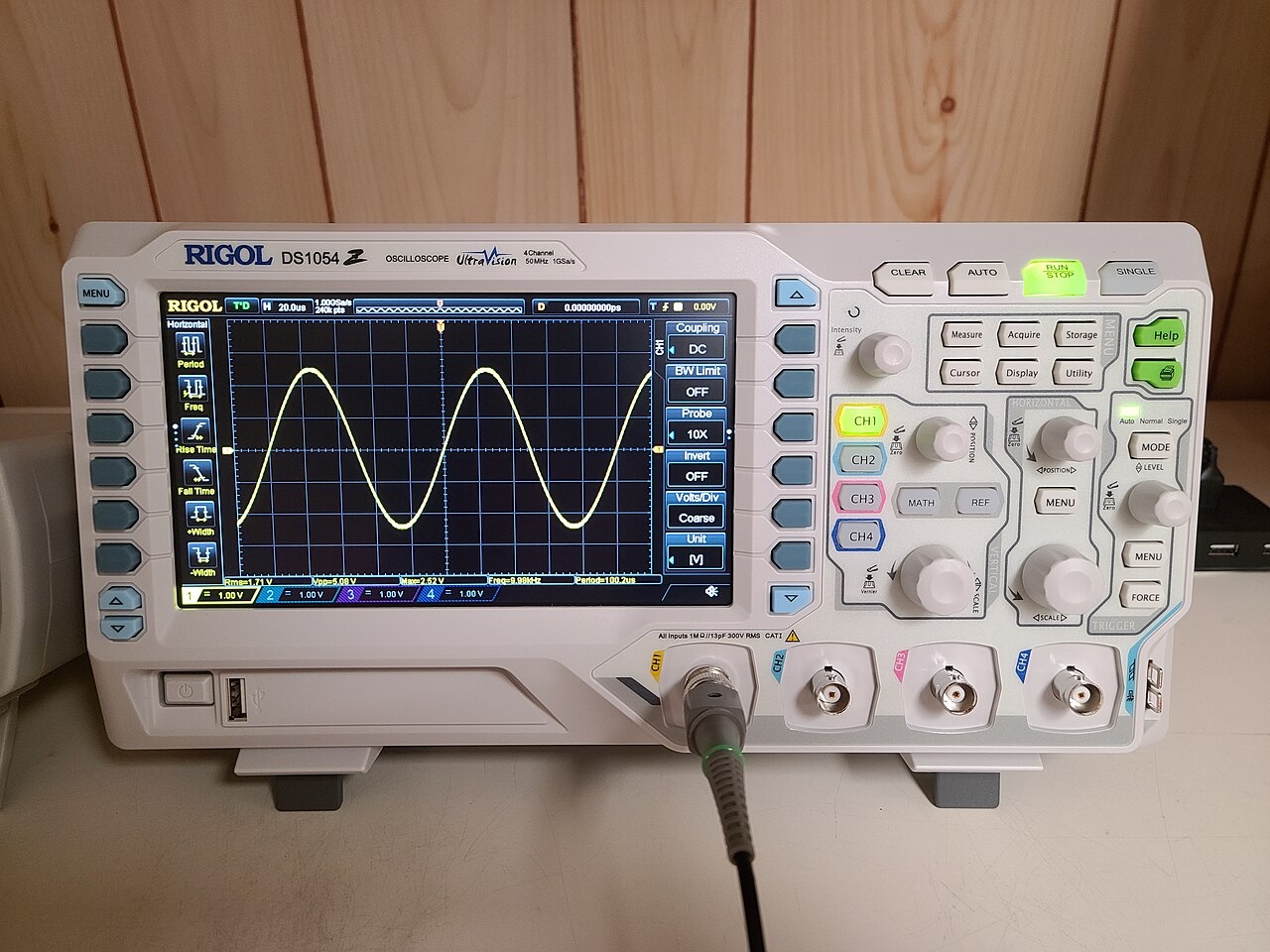 示波器實機照片:RIGOL DS1054Z 數位儲存示波器